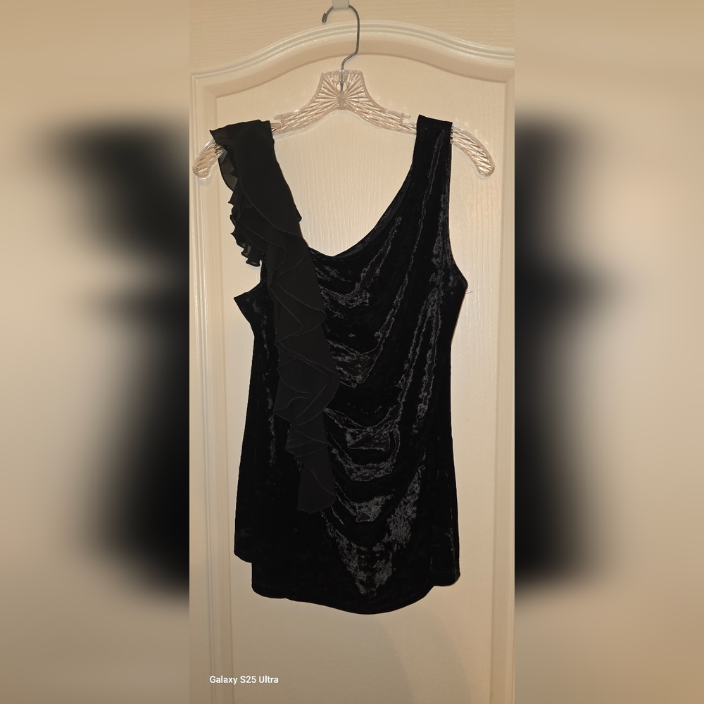 IZ Byer California Womens Ruffle Tank